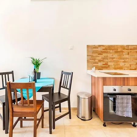 Apartmán Cosy Studio Close To The City Center *